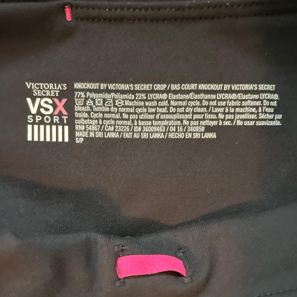 Victoria's Secret Sport Black Cropped Leggings - Picture 2 of 12
